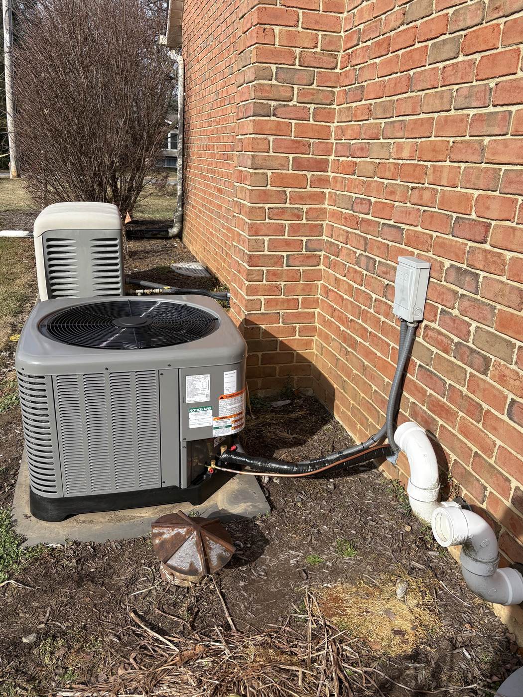 A heat pump installed by the Tom Falk crew.